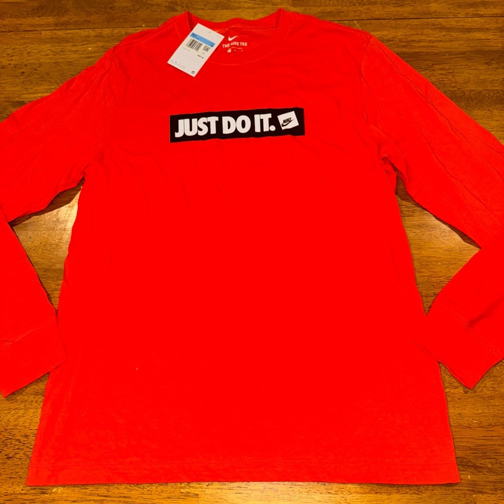 Nike T-Shirt Mens Medium Orange Just Do It Long Sleeve Cotton FN8571 891 New Tag